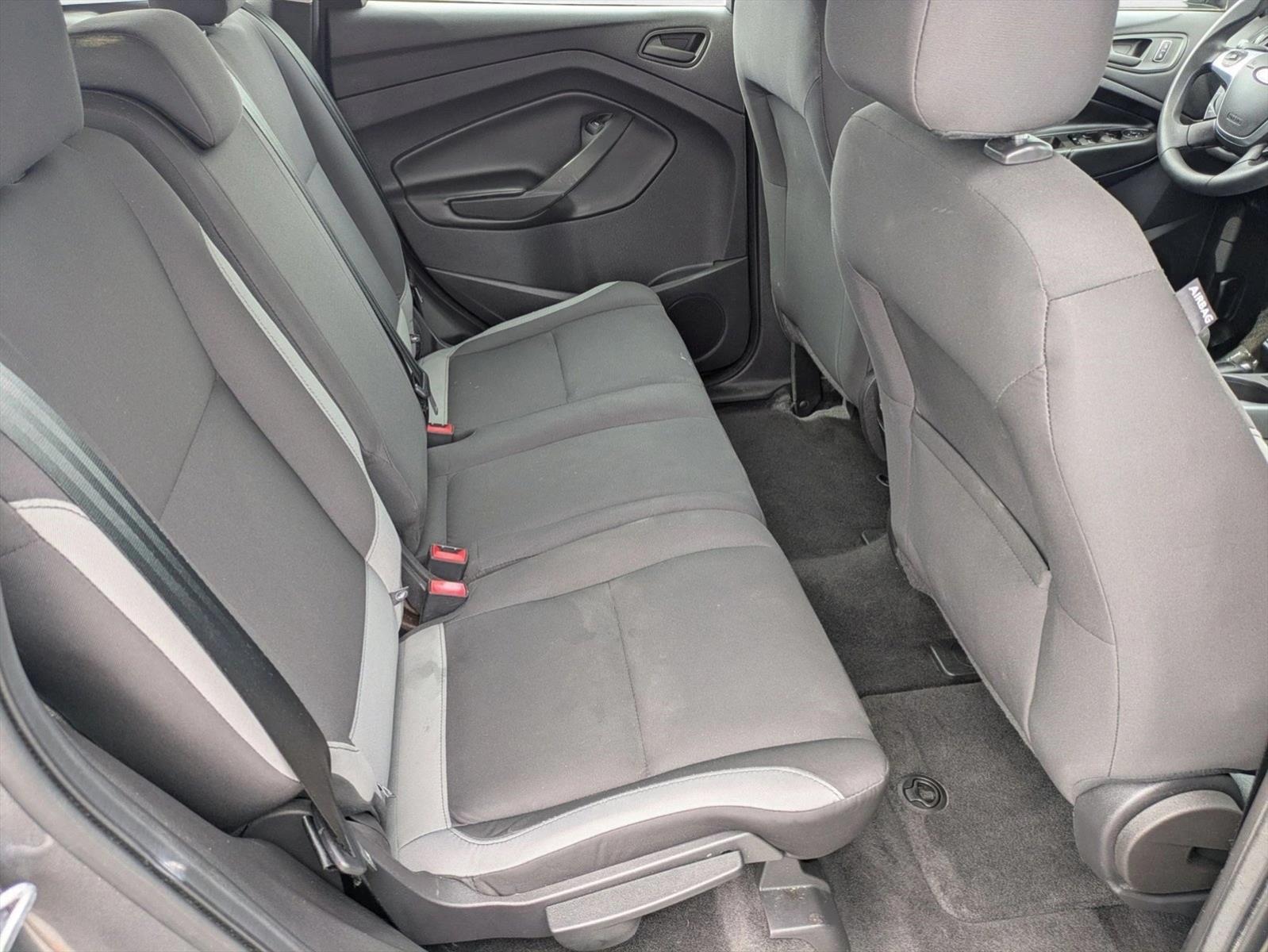 2014 Ford Escape S photo 17