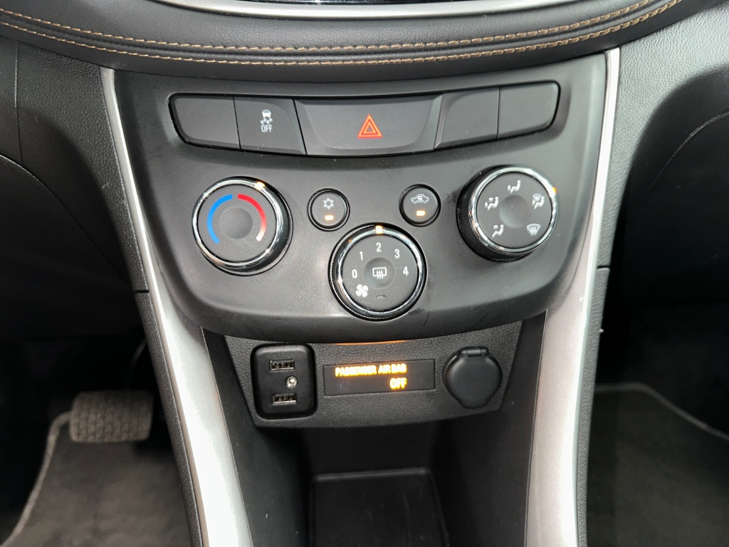 2022 Chevrolet Trax LT photo 11