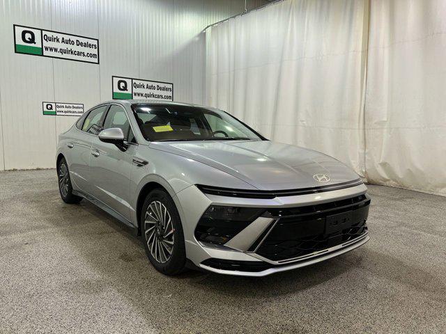 2026 Hyundai Sonata Hybrid SEL's photo