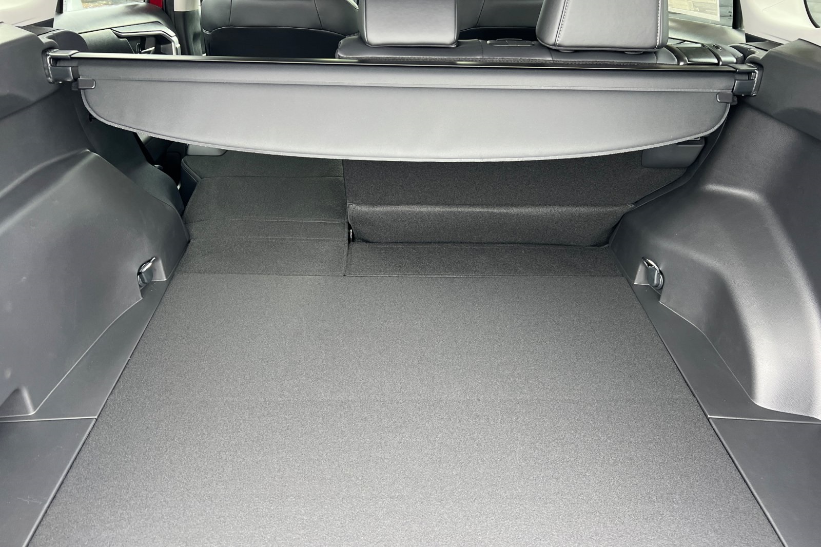 2025 Toyota RAV4 XLE Premium photo 17
