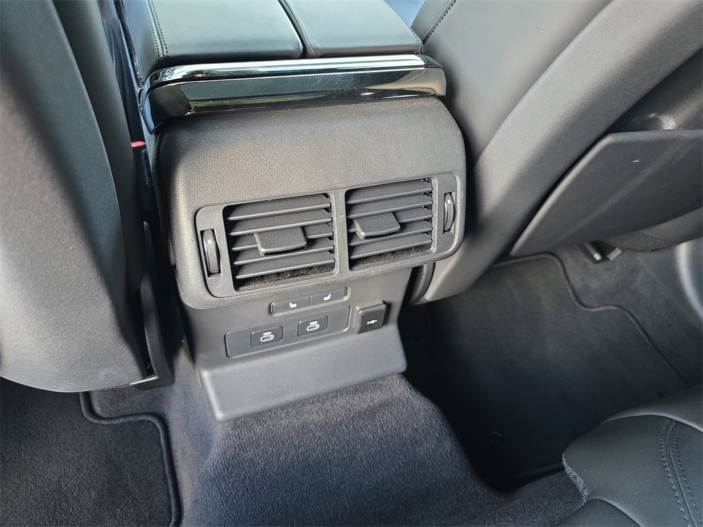 2024 Land Rover Range Rover Velar P400 Dynamic HSE photo 11