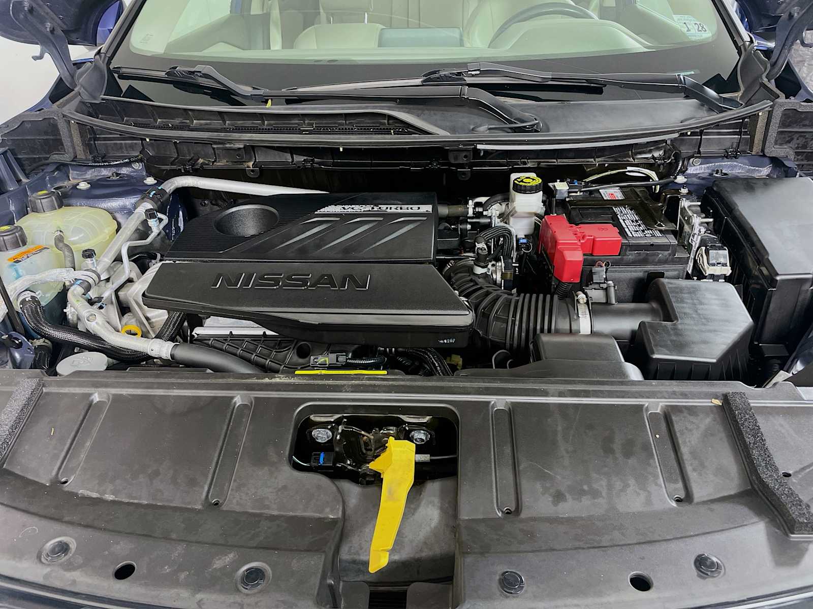 2023 Nissan Rogue SV photo 23