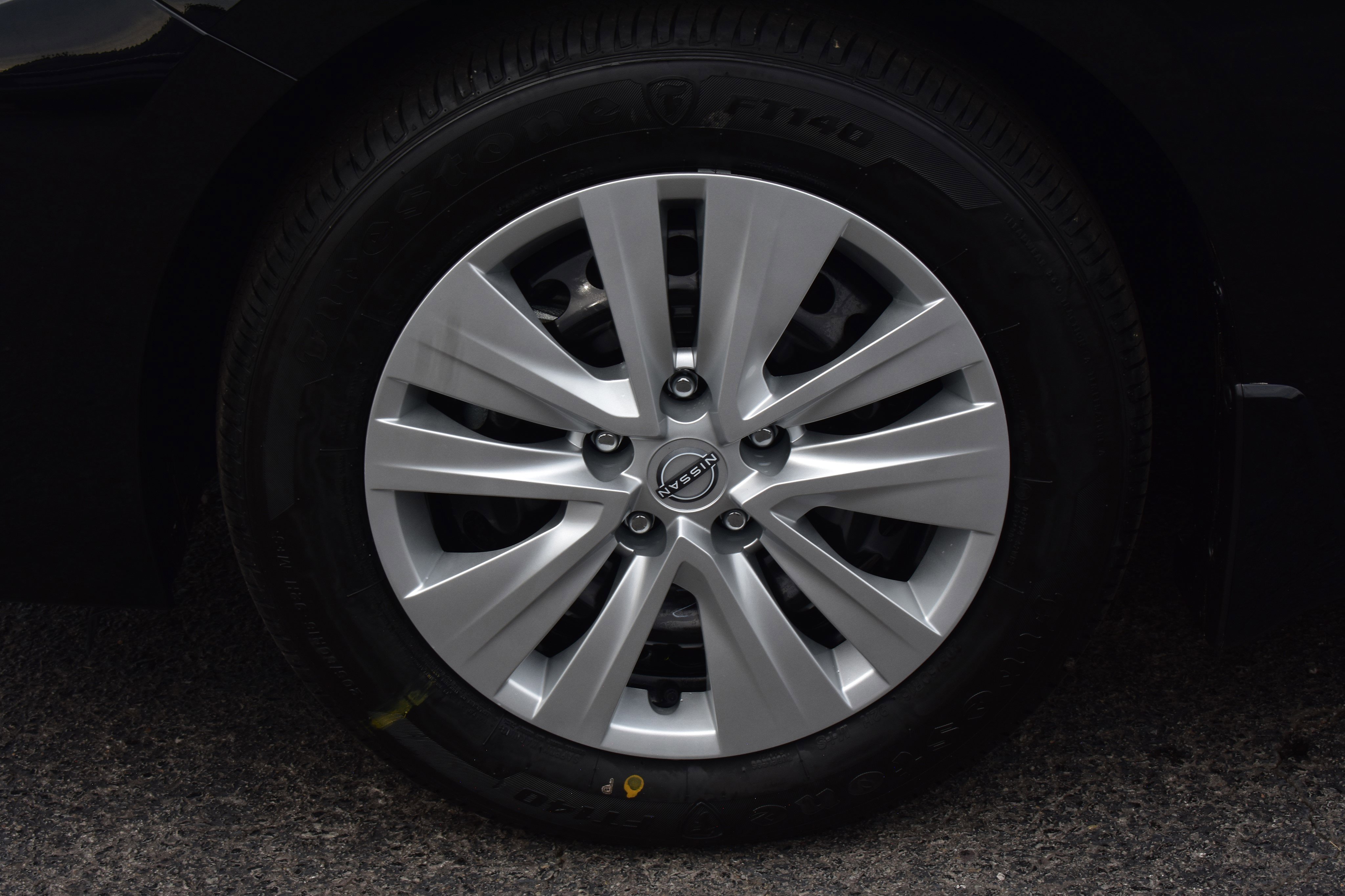 2025 Nissan Sentra S photo 3