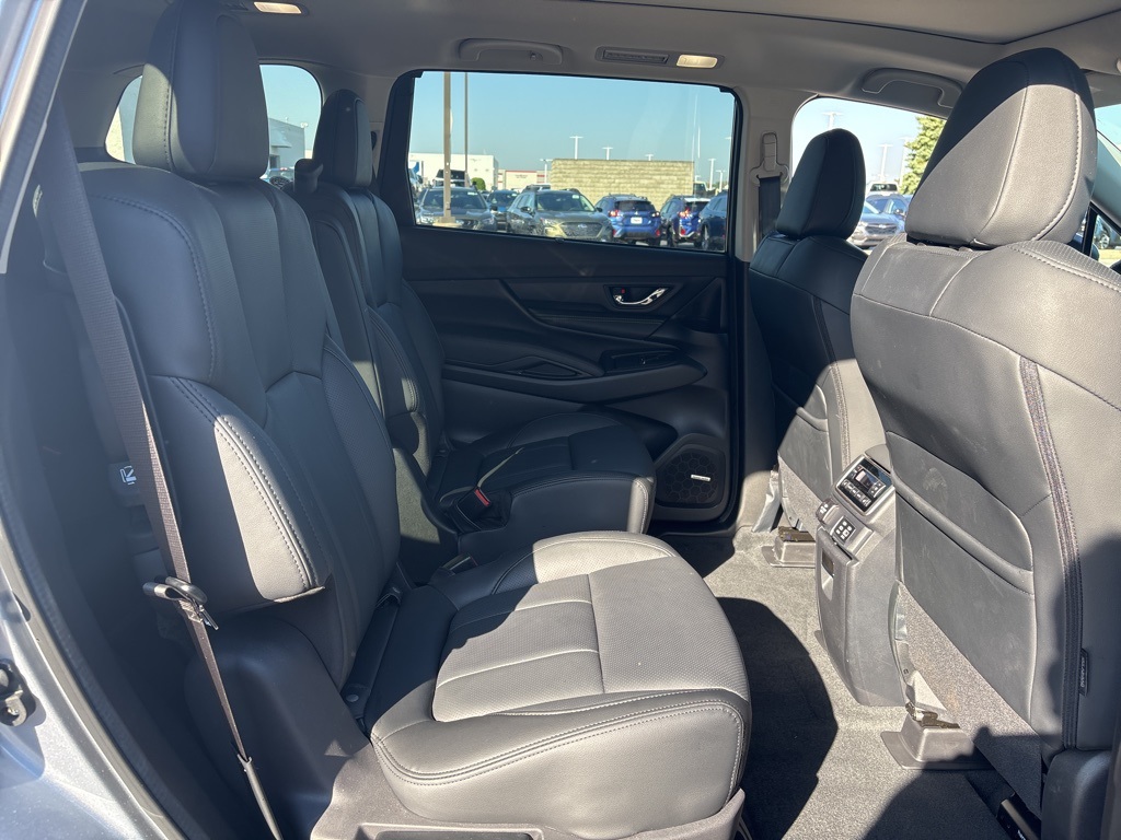 2025 Subaru Ascent Onyx Edition Touring photo 10