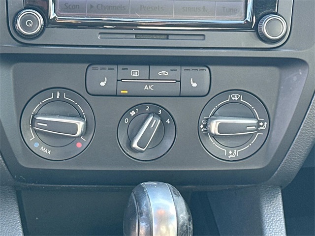 2015 Volkswagen Jetta 1.8T SE photo 20