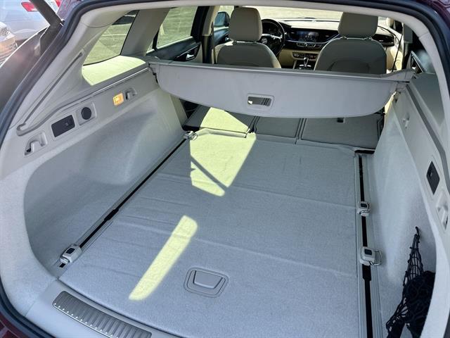 2018 Buick Regal TourX Essence photo 19