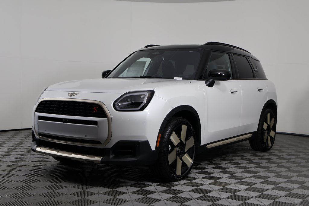 2026 MINI Countryman S's photo