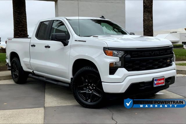 2025 Chevrolet Silverado 1500 Custom photo 2