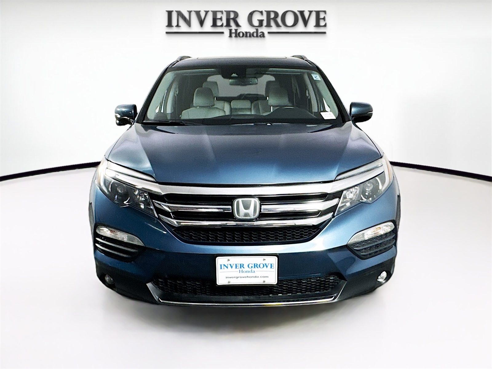 Used 2018 Honda Pilot Touring with VIN 5FNYF6H91JB050335 for sale in Inver Grove Heights, Minnesota