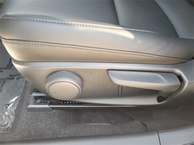 2025 Mazda Mazda3 2.5 Select Sport photo 4