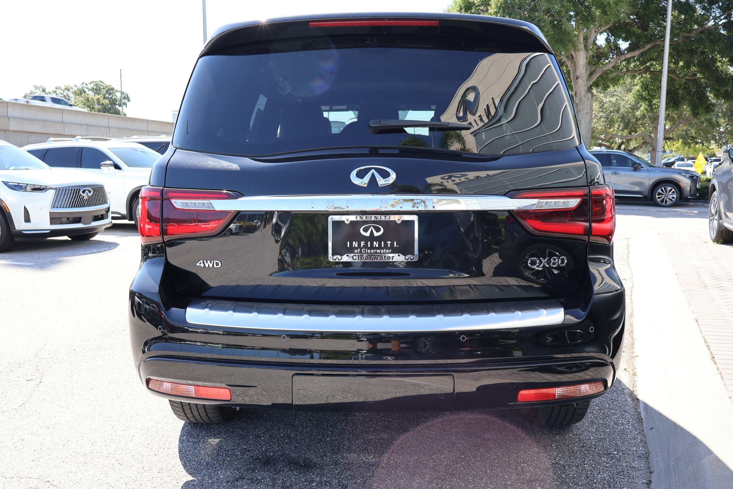 2024 Infiniti QX80 Sensory photo 4