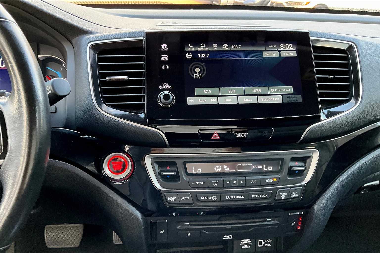 2022 Honda Pilot Touring photo 6