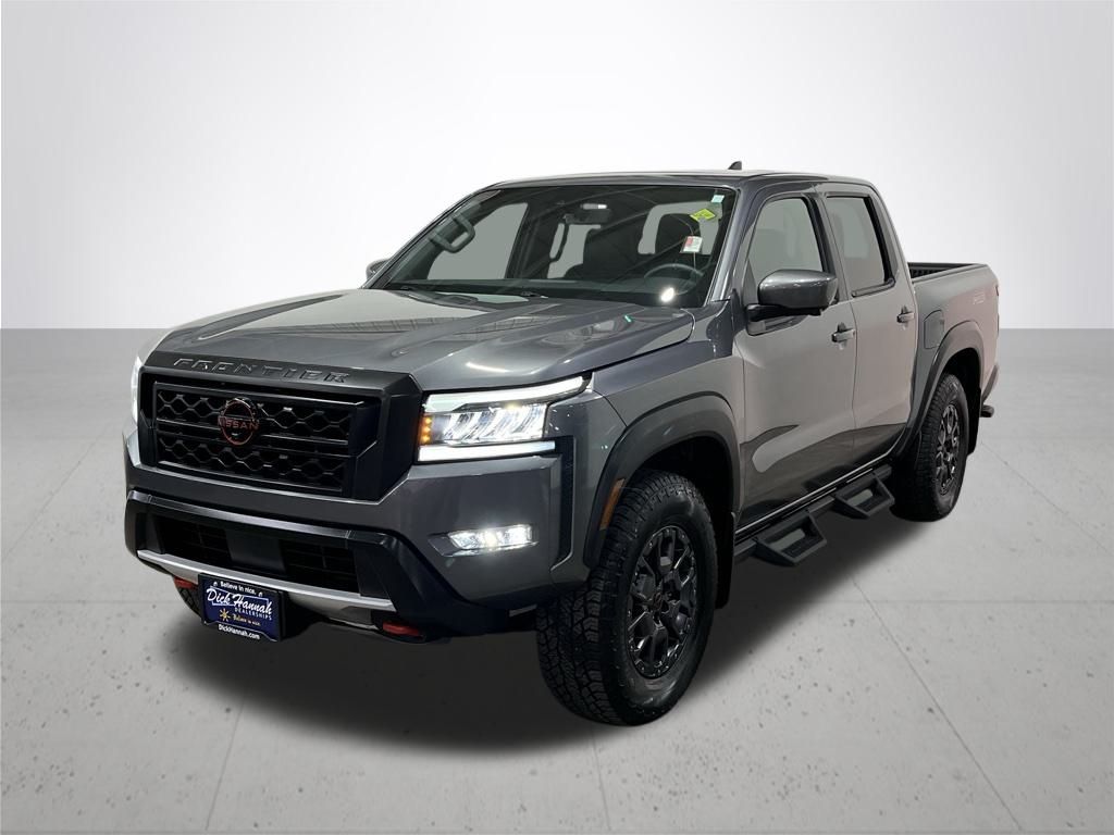 2024 Nissan Frontier PRO-4X photo 2