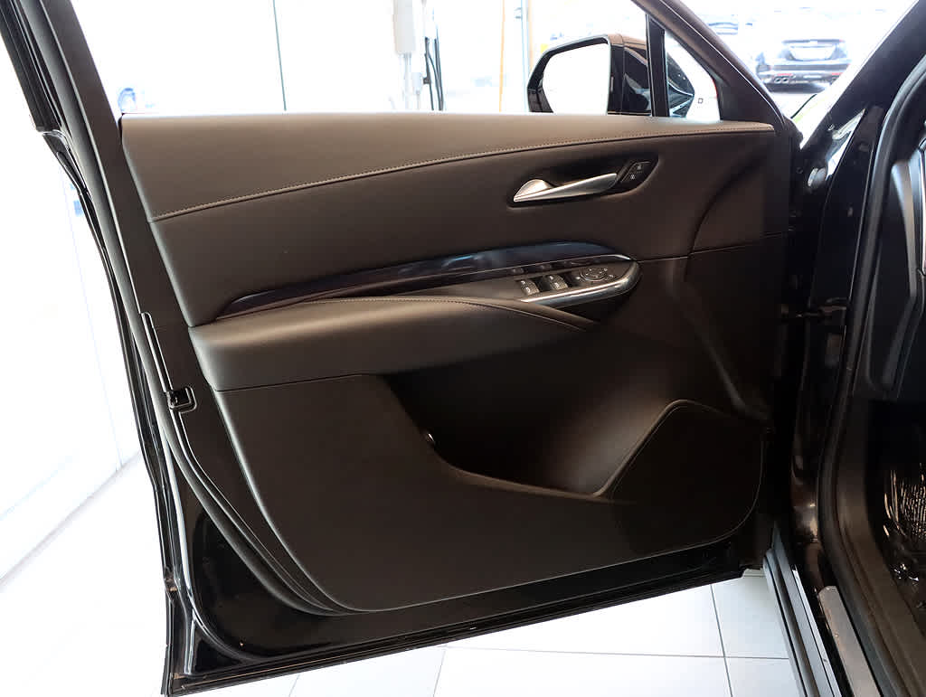 2023 Cadillac XT4 Luxury photo 22