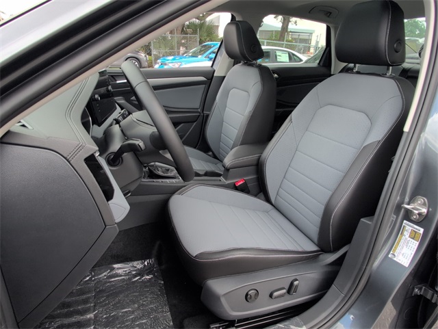 2025 Volkswagen Jetta 1.5T SE photo 4