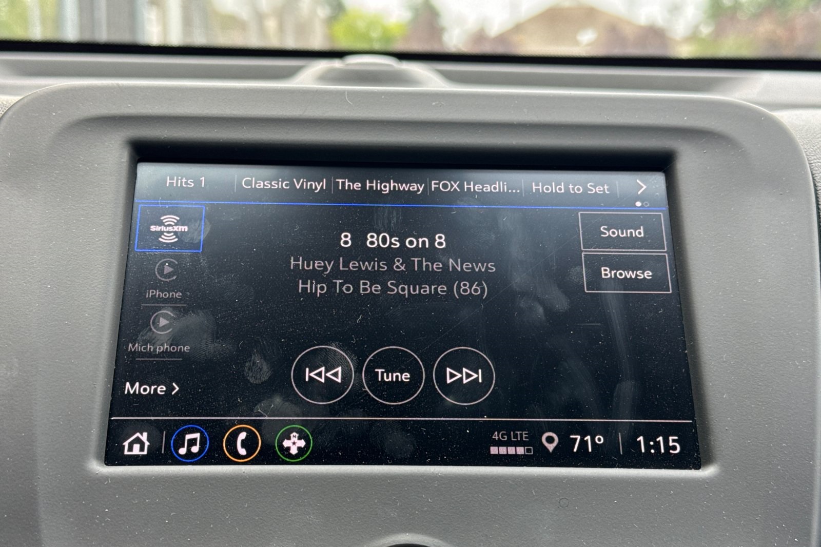 2024 Chevrolet Equinox LT photo 18