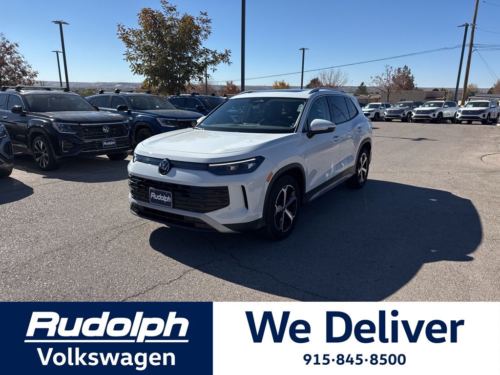 2026 Volkswagen Tiguan SE's photo