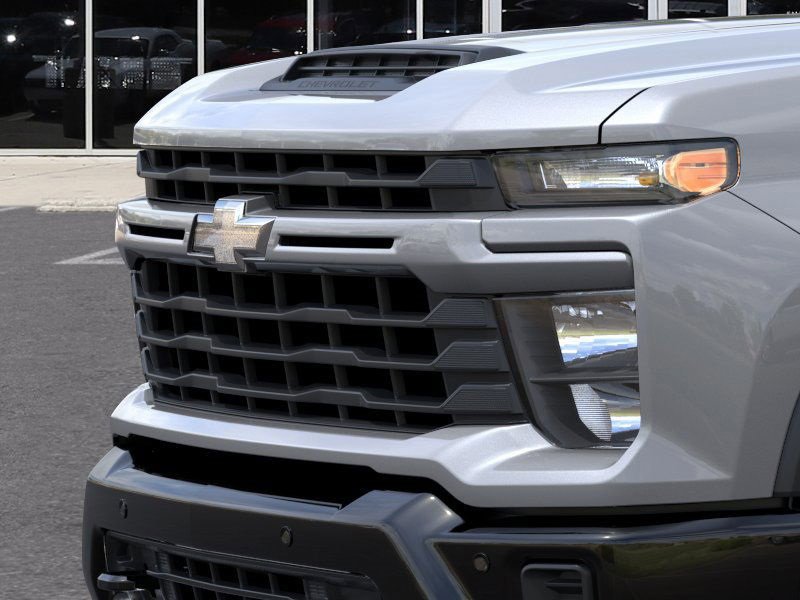 2026 Chevrolet Silverado 2500HD Custom photo 12