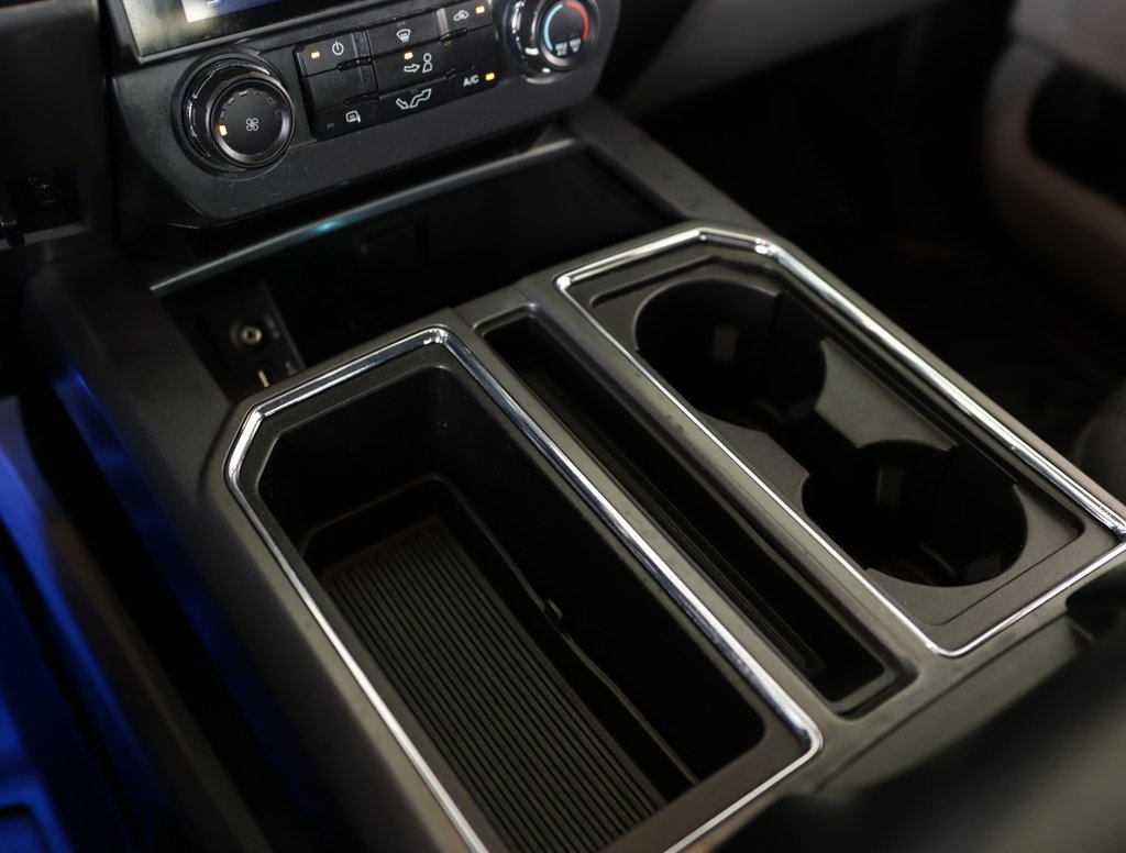 2015 Ford F-150 XLT photo 17