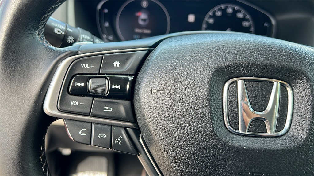 2018 Honda Accord Touring photo 17