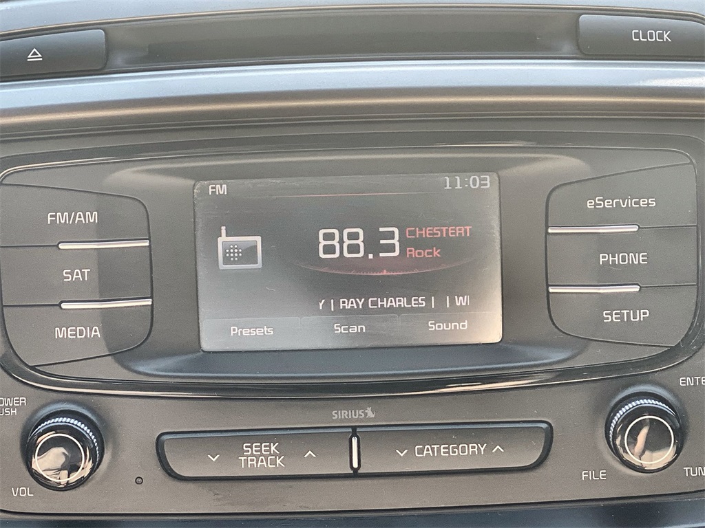 2016 Kia Sorento LX photo 12