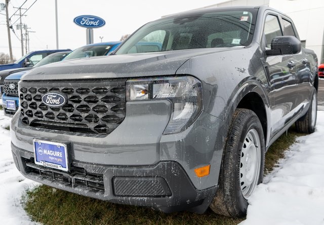 2025 Ford Maverick XL's photo