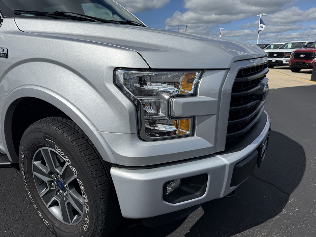 2016 Ford F-150 XLT photo 32