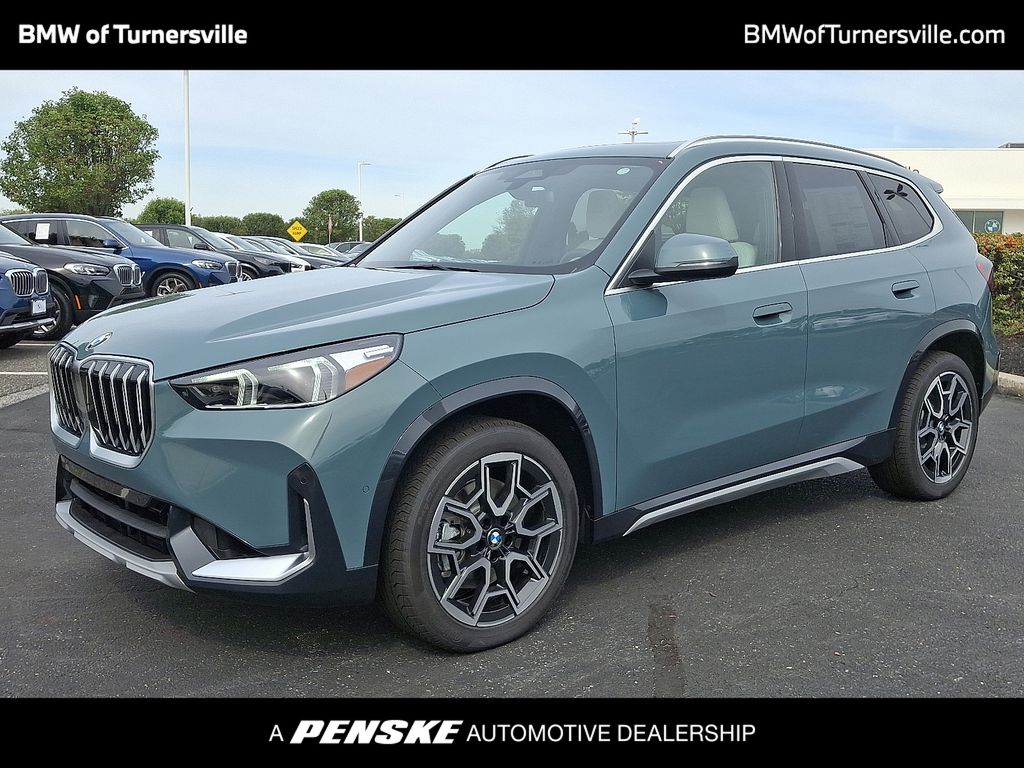 2026 BMW X1 28i's photo