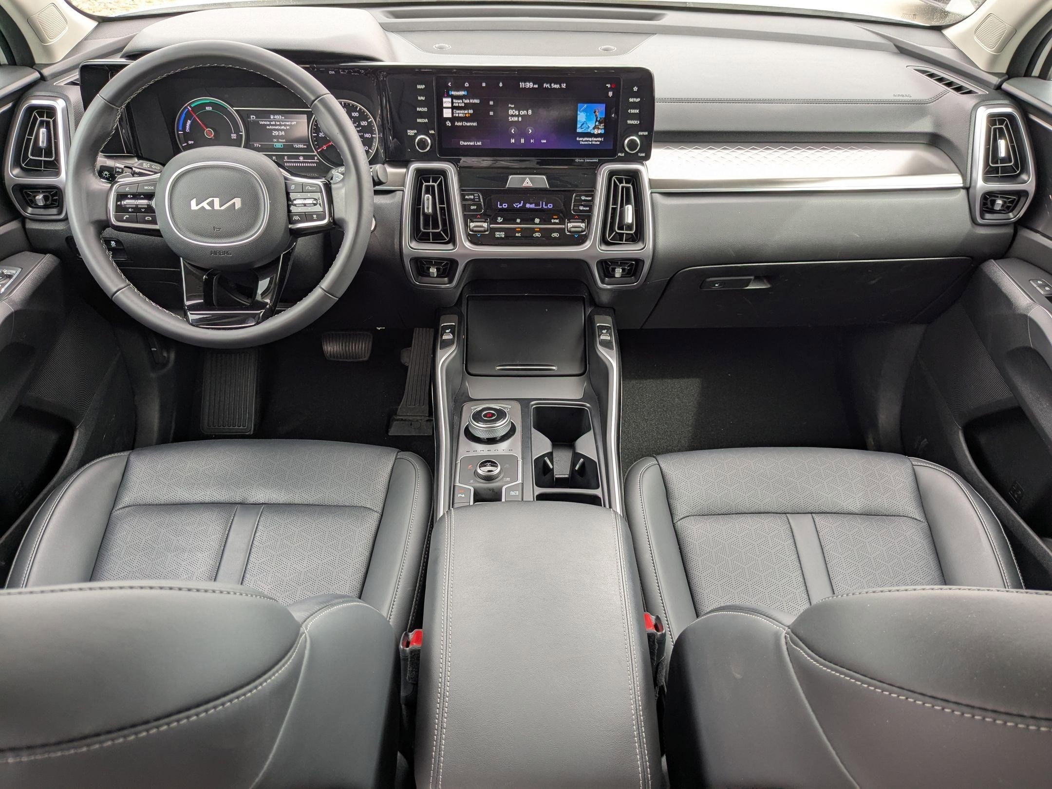 2023 Kia Sorento Hybrid EX photo 17