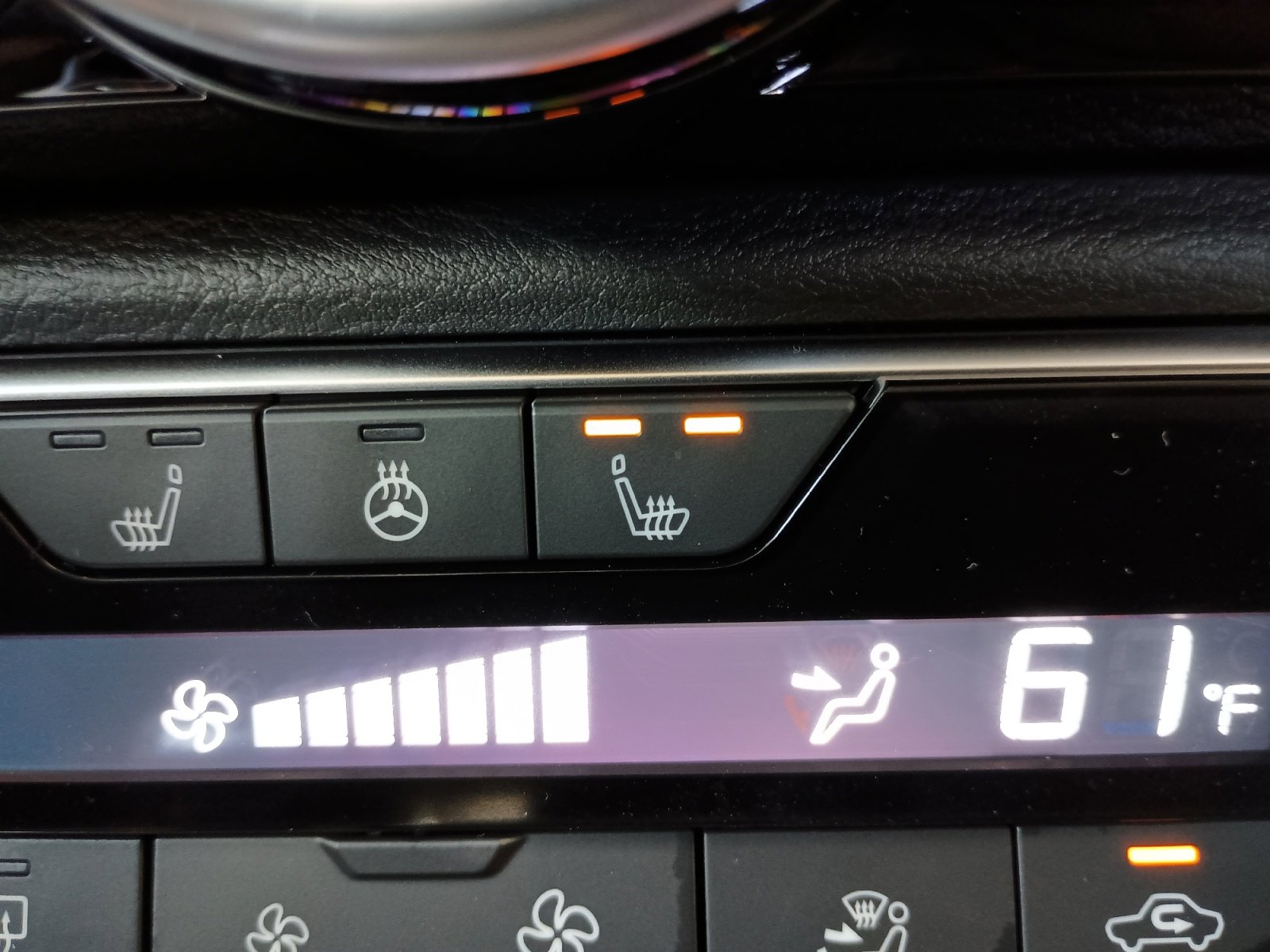 2025 Nissan Sentra SV photo 18