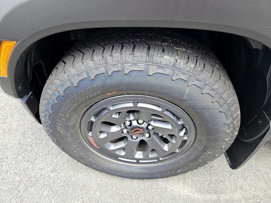 2025 Nissan Frontier Crew Cab PRO-X photo 18