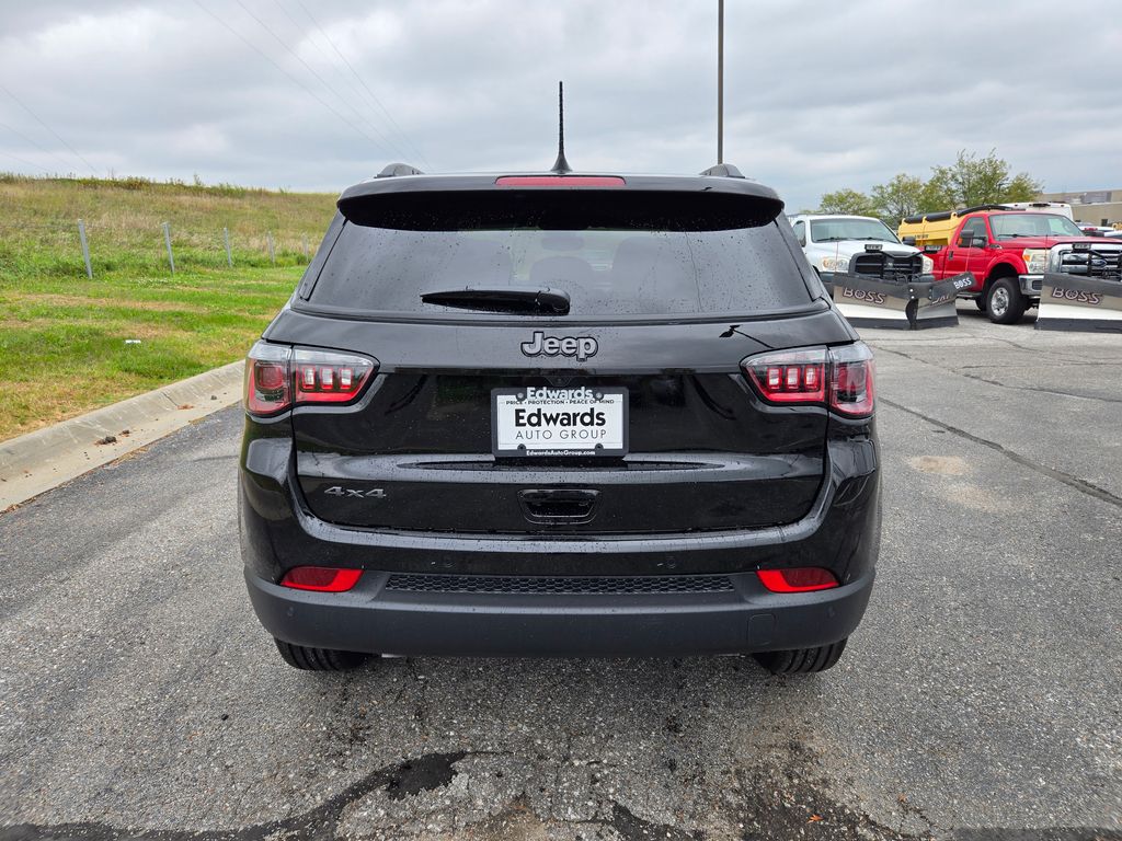 2026 Jeep Compass Limited photo 2