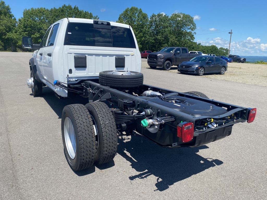 2025 Ram 4500 Tradesman photo 3