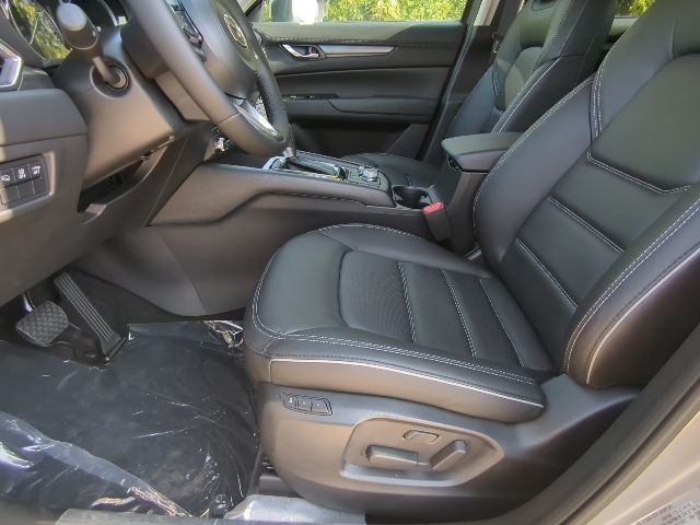 2025 Mazda CX-5 2.5 S Preferred photo 9