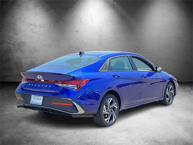 2025 Hyundai Elantra SEL Sport photo 4