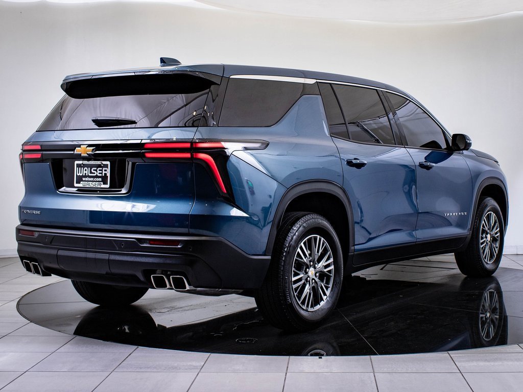 2024 Chevrolet Traverse LS photo 9