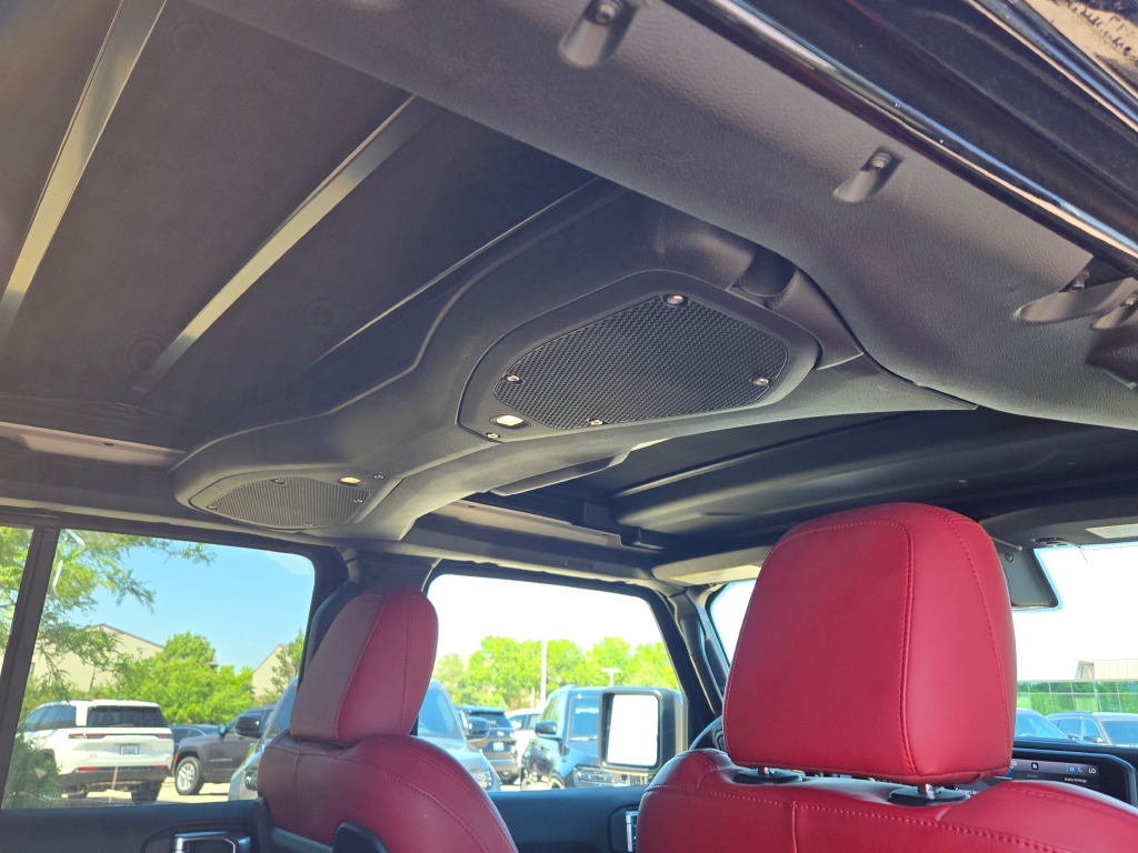 2024 Jeep Wrangler Rubicon 392 photo 11