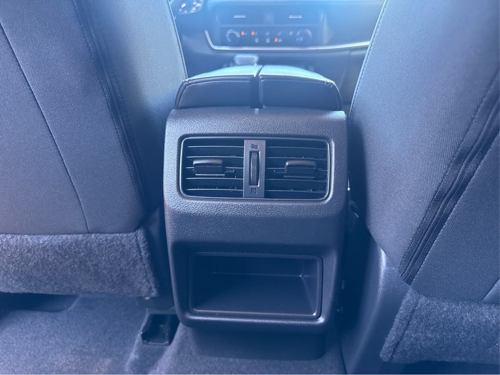 2023 Nissan Rogue S photo 28