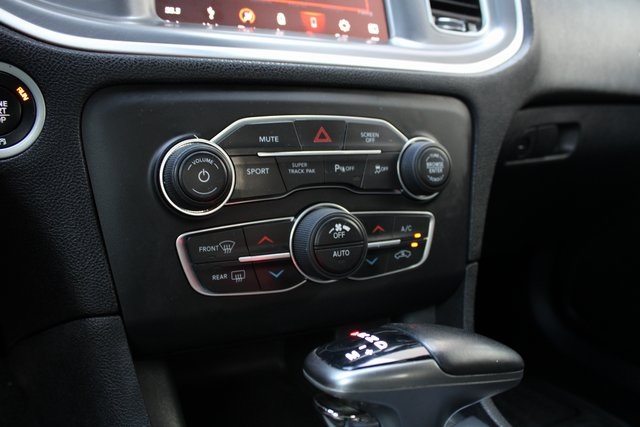 2019 Dodge Charger R/T photo 5