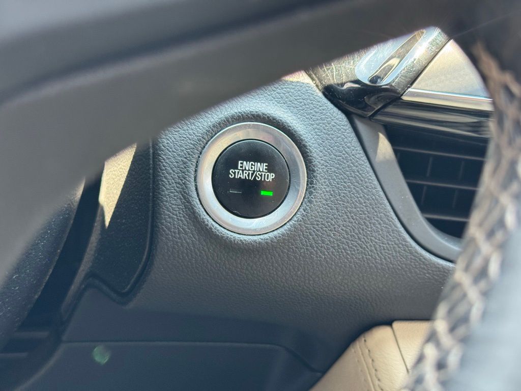 2017 Buick Envision Preferred photo 27