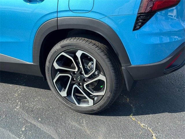 2025 Chevrolet Trax photo 4