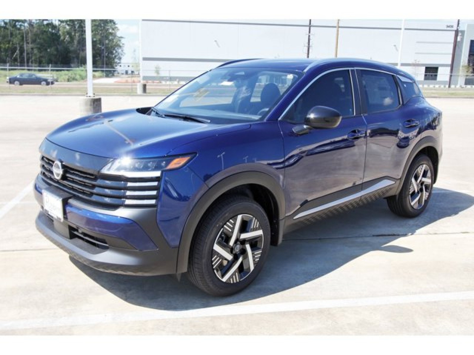 2026 Nissan Kicks SV photo 2