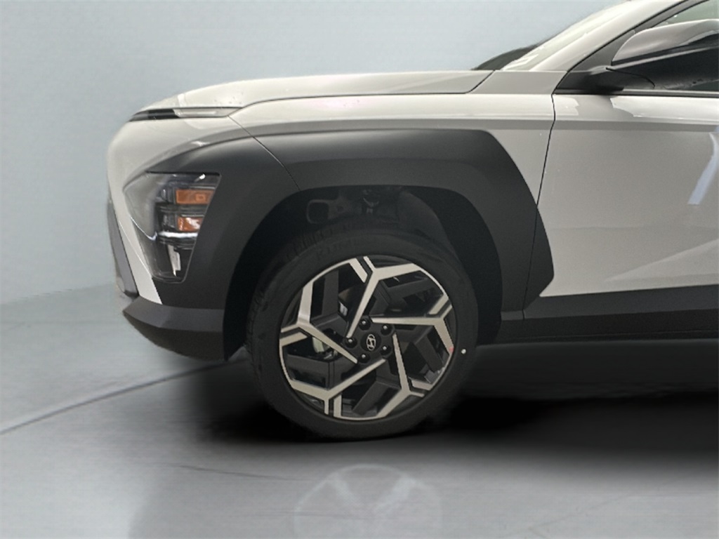 2026 Hyundai Kona SEL photo 3