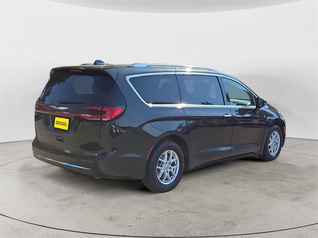 2021 Chrysler Pacifica Touring L photo 5