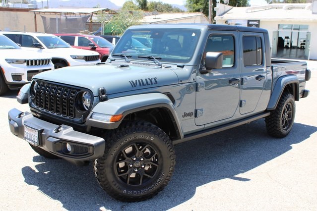 2024 Jeep Gladiator Willys's photo