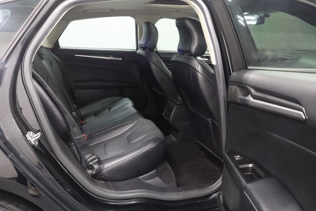 2017 Ford Fusion Titanium photo 17