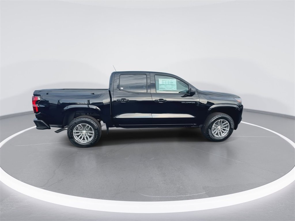 2025 Chevrolet Colorado Work Truck LT photo 9