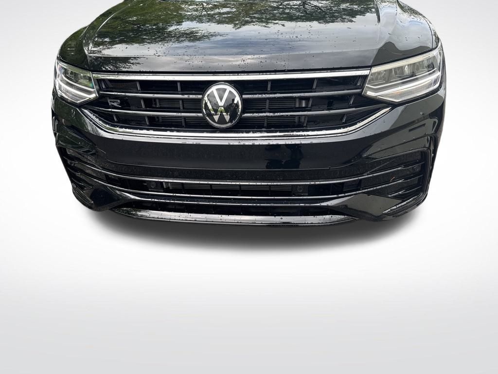 2024 Volkswagen Tiguan SE R-Line Black photo 6
