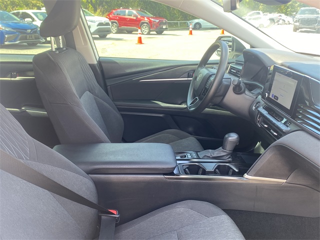 2025 Toyota Camry LE photo 12