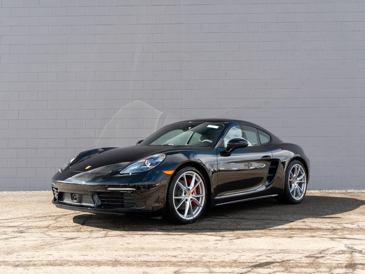 2024 Porsche 718 S's photo